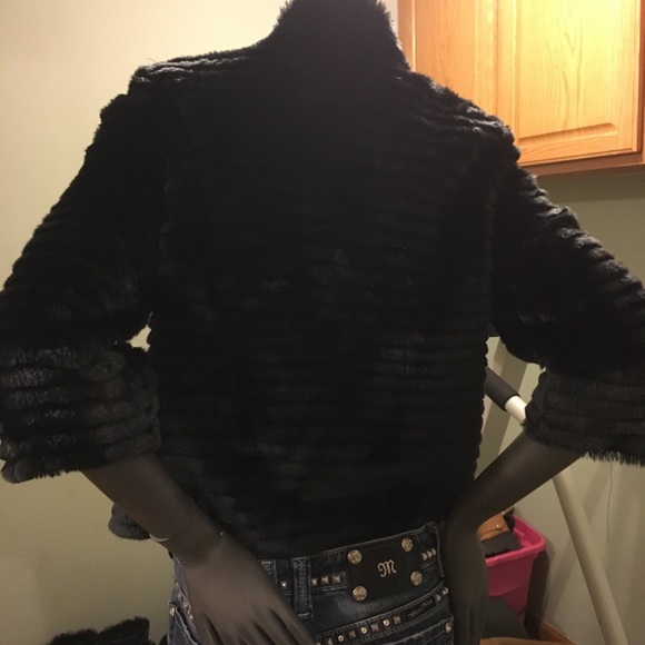 Express Faux Fur Coat - Picture 2 of 3